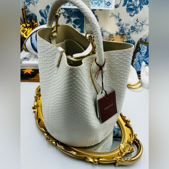 🆕 OROTON 🧿 NWT Mila Bucket Bag, White Snakeskin Textured Leather - Picture 10 of 15